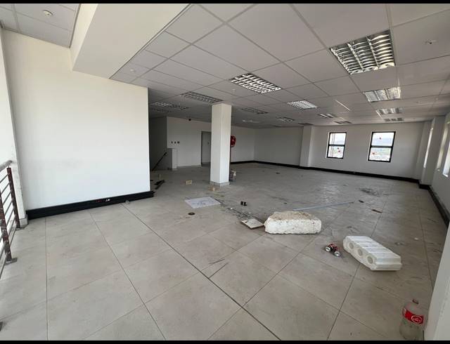 1,648M² WAREHOUSE FOR SALE IN MULDERSDRIFT
